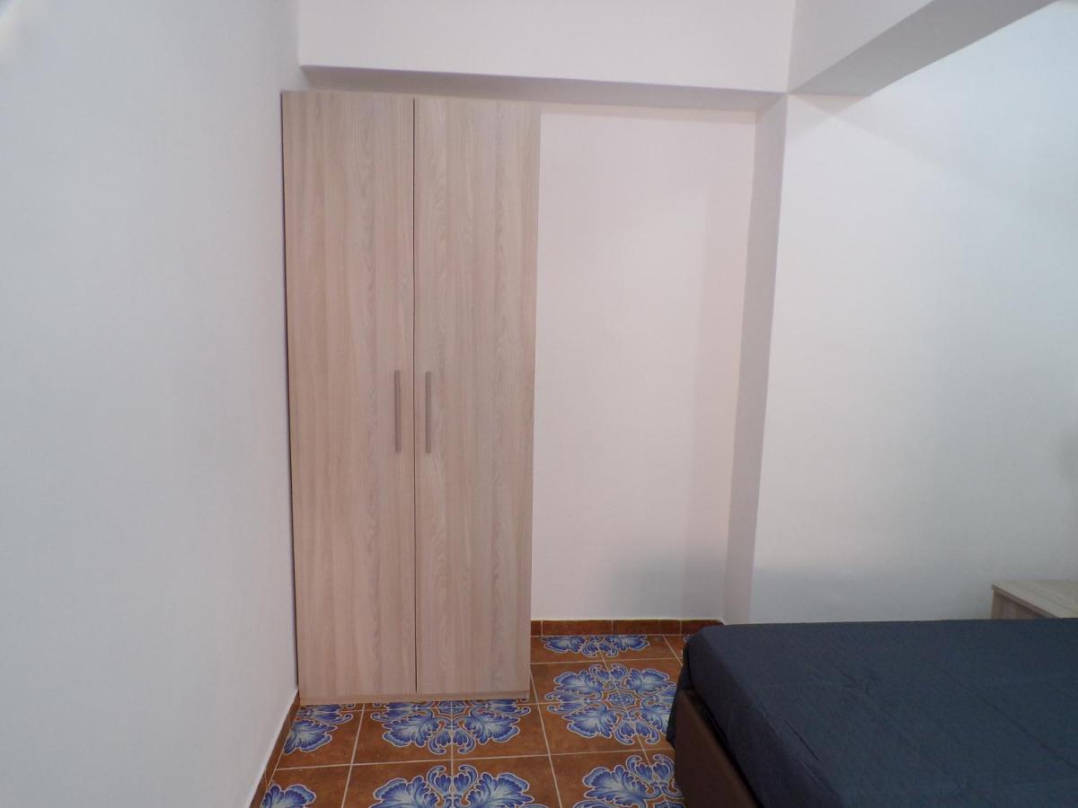 Nuova Aurora Rent Rooms Roccalumera Exterior foto